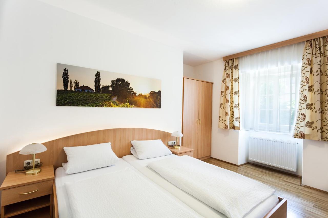 Gaestehaus Ferk - Fruehstueckspension, Bed & Breakfast Bad Radkersburg Buitenkant foto