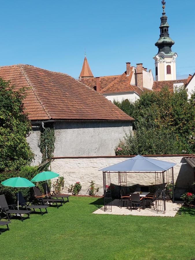 Gaestehaus Ferk - Fruehstueckspension, Bed & Breakfast Bad Radkersburg Buitenkant foto