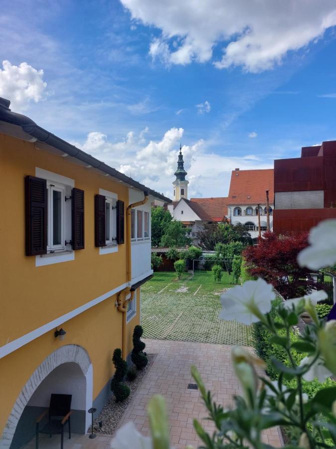 Gaestehaus Ferk - Fruehstueckspension, Bed & Breakfast Bad Radkersburg Buitenkant foto