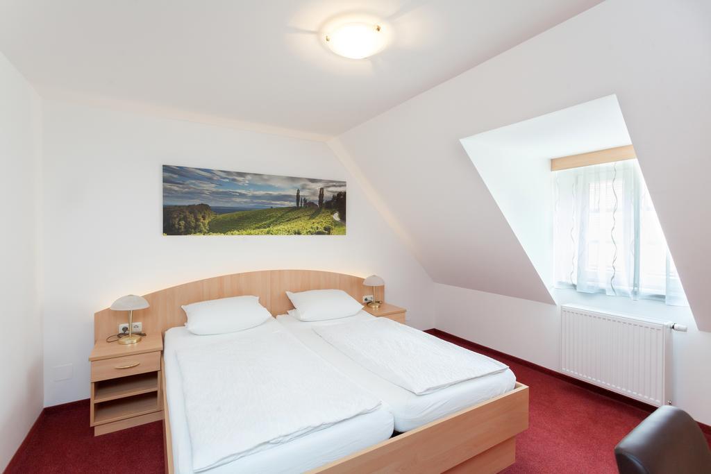 Gaestehaus Ferk - Fruehstueckspension, Bed & Breakfast Bad Radkersburg Kamer foto